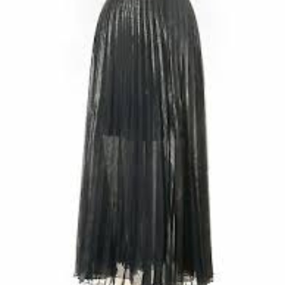Pleated Skirt in Metallic Grey Size 14 Peserico Evening Wear